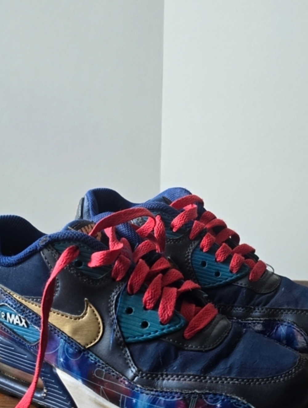 Nike Air Max 90 Galaxy Sneakers